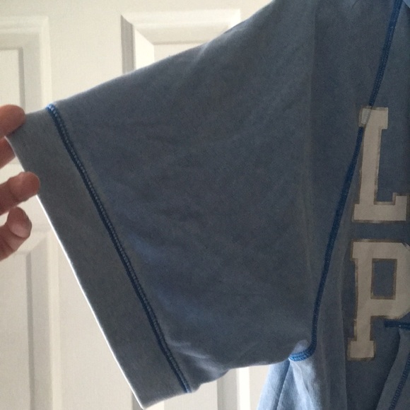 PINK VS  HOODED SWEATSHIRT - Picture 2 of 6